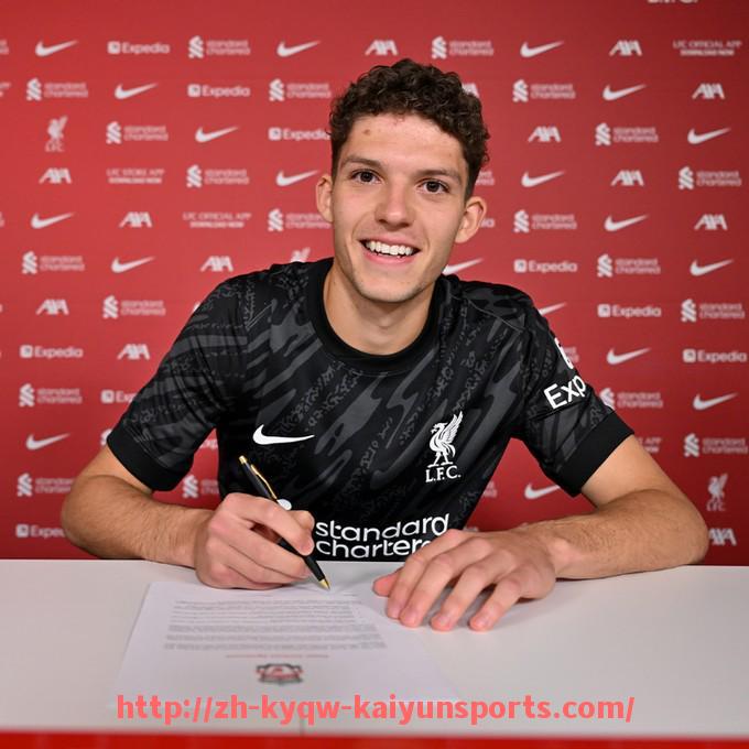 ky开云-印度足球员进军英超的现状及发展前景探讨